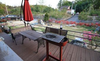 Yeoju Lotus Leaf Love Pension