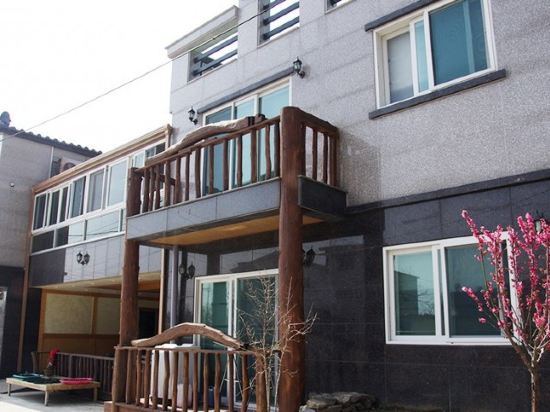 Ulsan Pension in the Forest