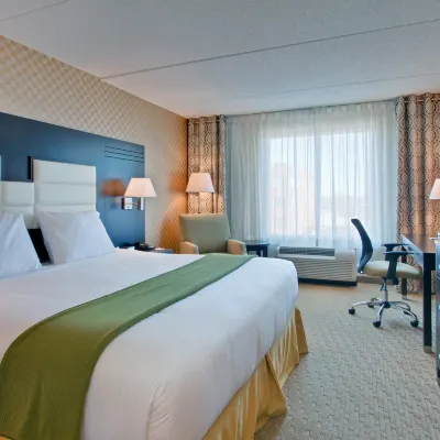 Holiday Inn Express & Suites OTTAWA WEST - NEPEAN by IHG Hotels near IKEA Ottawa