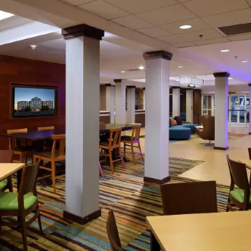Fairfield Inn & Suites Newark Liberty International Airport