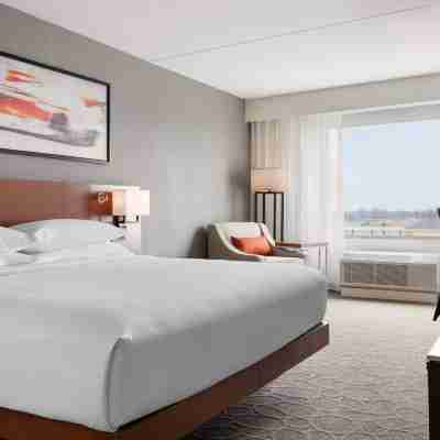 Delta Hotels Indianapolis Airport Rooms