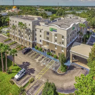 Holiday Inn Express & Suites CLEARWATER/US 19 N by IHG