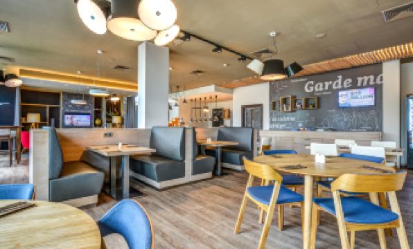 Holiday Inn PRAGUE AIRPORT by IHG