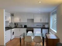 Contractors Guest House Hotels in High Wycombe