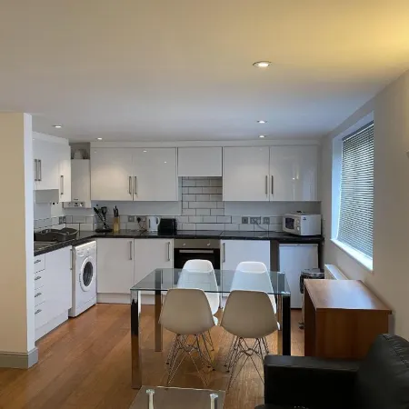Contractors Guest House