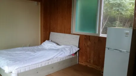 Hongseong Seoteo Auto Camping Site & Pension Отели в г. Хонсон