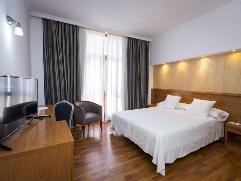 Hotel Rusadir