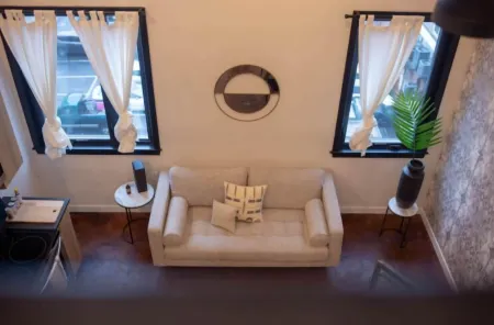 Kestrel Hotel Отели рядом с достопримечательностью «Welcome Park»