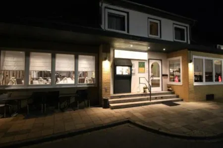 Hotel Restaurant Jägerhof Отели рядом с достопримечательностью «Кёнигслуттерский собор»