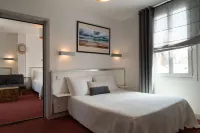 The Originals Boutique Hôtel la Colonne de Bronze Saint-Valéry-Sur-Somme Hotels in Le Crotoy