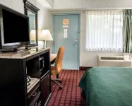 Quality Inn & Suites Gibsonia - Pittsburgh North