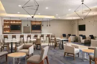 La Quinta Inn & Suites by Wyndham College Station North - bar