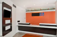 Ramada by Wyndham Merced Hotel di Merced