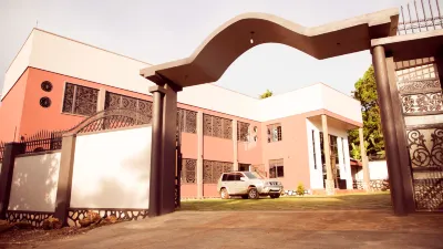 Stusky Lark Mini Hotel Seeta