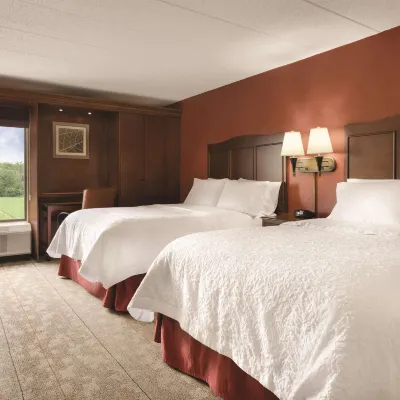 Hampton Inn Cincinnati-Kings Island Hotels near Monster