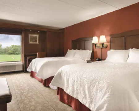 Hampton Inn Cincinnati-Kings Island Hotels in Mason