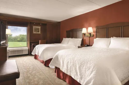 Hampton Inn Cincinnati-Kings Island Hotels in Mason
