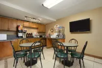 Super 8 by Wyndham Homewood Birmingham Area - Desayuno