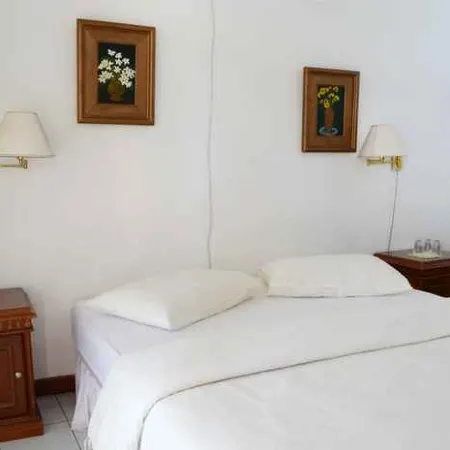 Tan Dirih Hotel Maninjau
