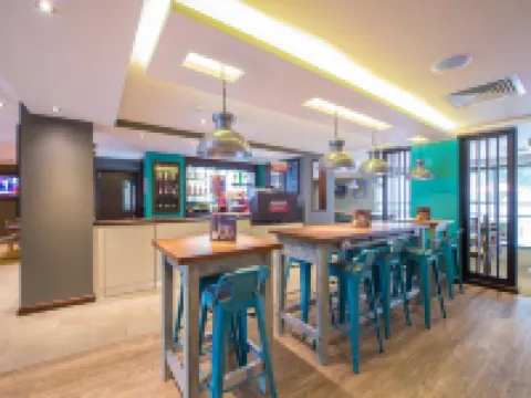 班伯裏普瑞米爾客棧（M40，J11） 班伯里酒店