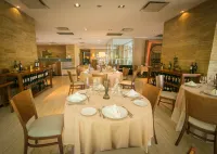 Hotel Tower Inn & Suites - Завтрак