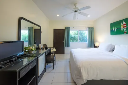 Lokal Phuket "Former K-Hotel"