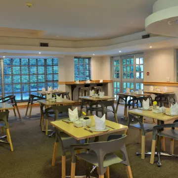 Road Lodge Cape Town International Airport Отели рядом с достопримечательностью «Стадион «Атлон»»