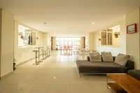 Collection O 818 Micasa Residence