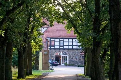 Idingshof Hotel & Restaurant Hotels in der Nähe von Ökumenische Autobahnkapelle Dammer Berge