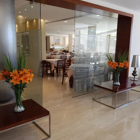 Aparthotel Playa Dorada