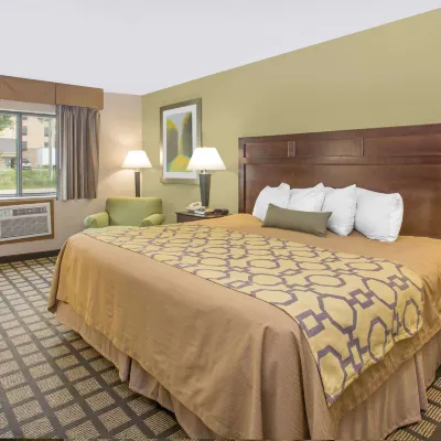 Baymont by Wyndham Ames Hotel dekat Auditorium Stephens