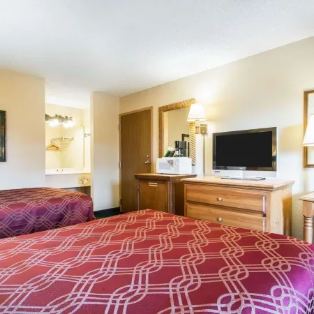 Econo Lodge Springfield I-44