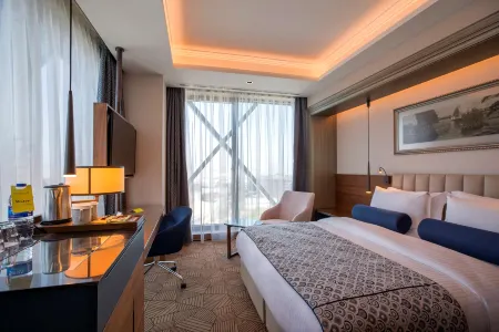 Golden Tulip Istanbul Bayrampasa