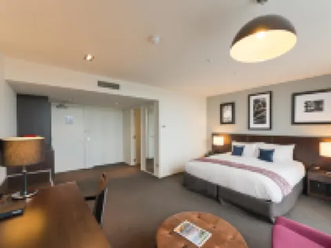 เซนิคโฮเต็ลดูเนดินซิตี้ โรงแรมในดันเนดิน