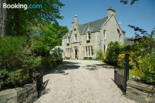 雷文斯考特旅館