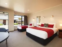 Centre Court Motel Hotels in Blenheim