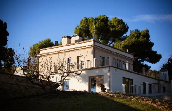 卡斯泰利阿利亞農家樂