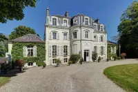 Hôtel Château Cléry Hotels in Courset