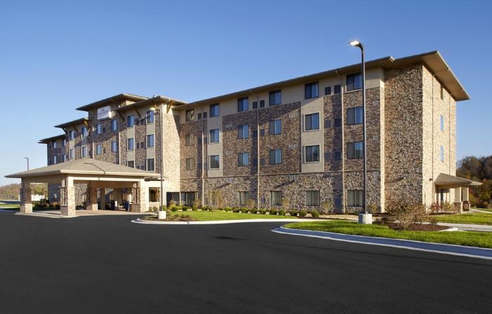 Hawthorn Suites by Wyndham Wheeling at the Highlands