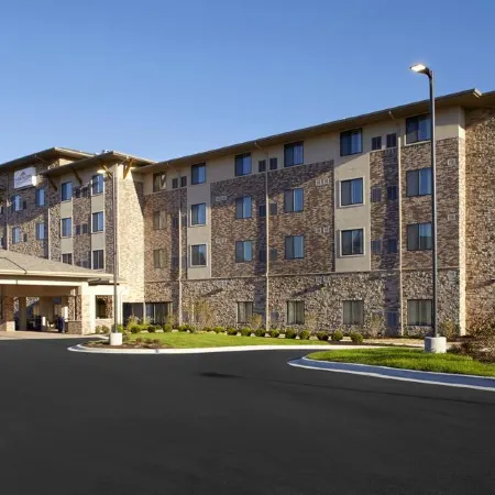 Hawthorn Suites by Wyndham Wheeling at the Highlands