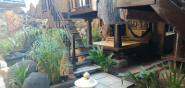 ベール ササック ギリ・トラワンガン・タートル・ハッチャリー周辺のホテル