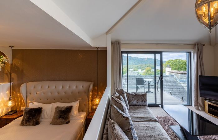 Lakes Hotel & Spa