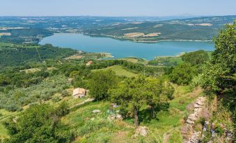 La Casetta Al Lago Incantato with Pool - Happy Rentals