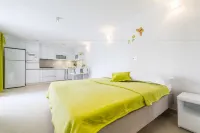 尼科利娜公寓