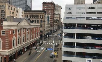 City Sights 2 Queen Beds Downtown Apt