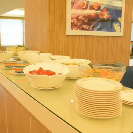 Bay Hotel Srinakarin
