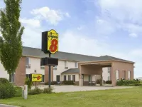 Super 8 by Wyndham Pekin/Peoria Area Hotels in Elm Grove Township
