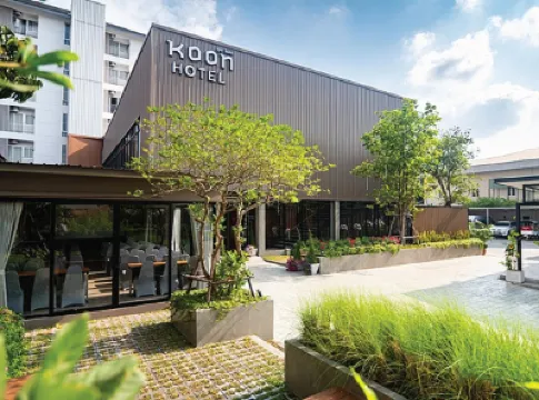 Koon Hotel Sukhumvit Hotels near Idea Maker Technology Co., LTD.