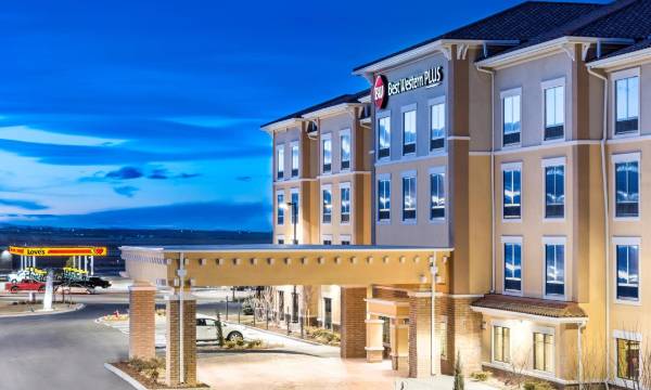 Best Western Plus Hudson Hotel Suites