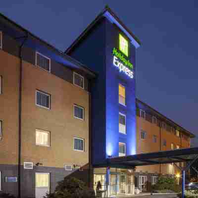 Holiday Inn Express Birmingham - Star City Hotel Exterior